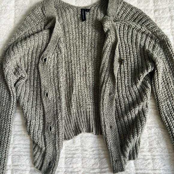 Cartigan - Picture 5 of 5